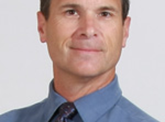 Dr. Landon L Riggs, MD - Janesville, WI