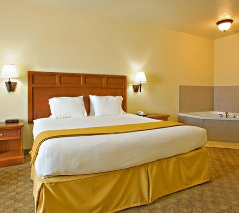 Holiday Inn Express & Suites Levelland - Levelland, TX