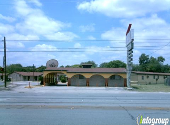 El Tejas Motel - San Antonio, TX