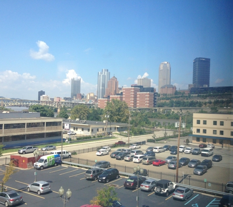 Holiday Inn Express & Suites Pittsburgh-South Side - Pittsburgh, PA