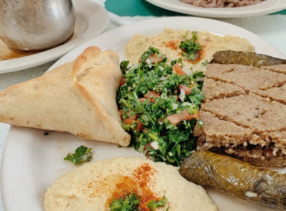 Chams Lebanese Cuisine - Parkersburg, WV