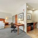Hampton Inn & Suites Mystic - Hotels
