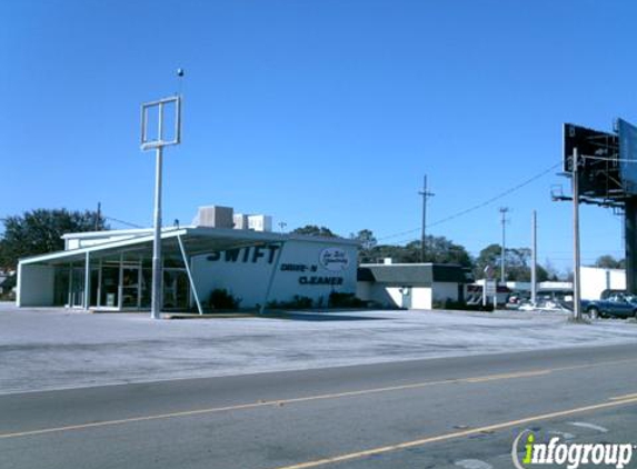 A Touch Of Class Dry Cleaners - Jacksonville, FL