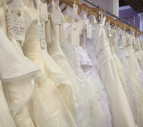 The Lace Loft, Bridal Boutique and Wedding Decor - Kansas City, MO