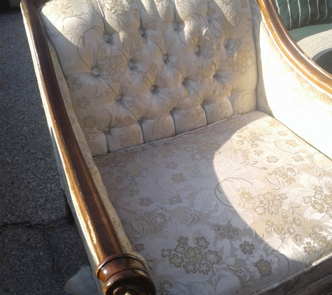 Divine's Furniture - Monterey Park, CA