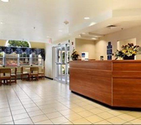 Microtel Inn & Suites by Wyndham Huntsville - Huntsville, AL