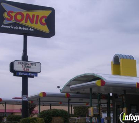 Sonic Drive-In - Dallas, TX