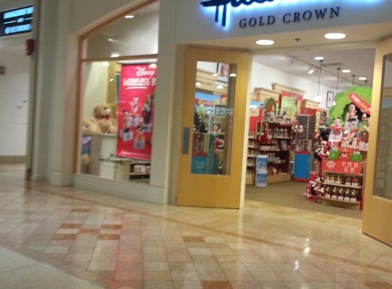 Hallmark - Woodbridge, NJ