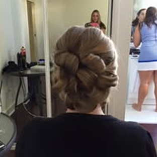 Marnie's Hair - Woree, QLD