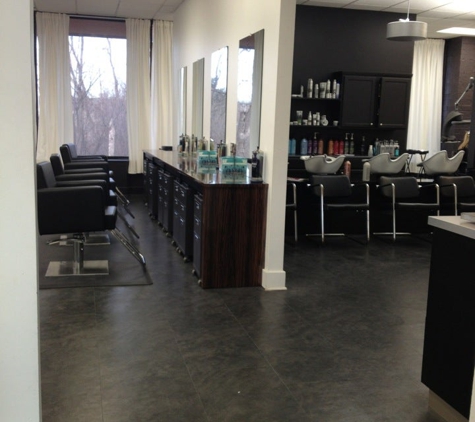 Octagon Salon & Spa - Gurnee, IL