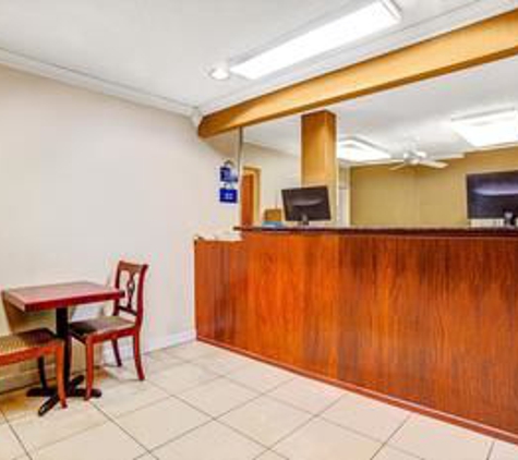 Days Inn by Wyndham Chesapeake - Chesapeake, VA