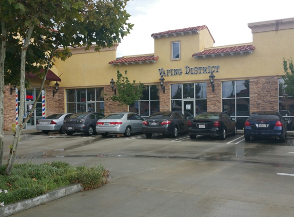 Vaping District - Canyon Country, CA. Front of the building