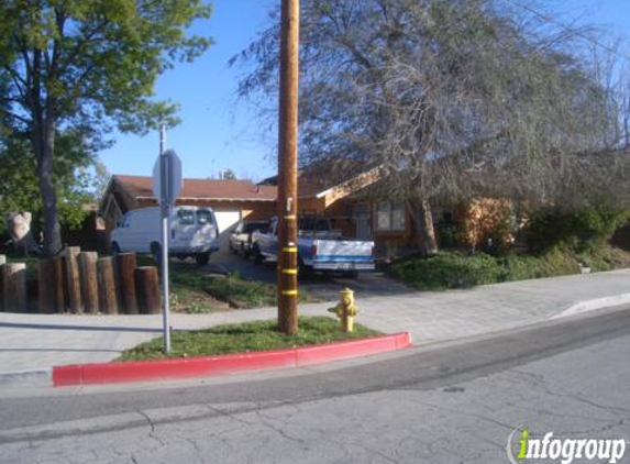 Jay Birds Custom Redwood Fences & Gates