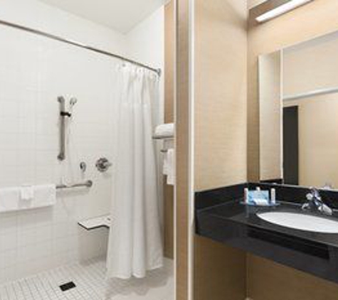 Fairfield Inn & Suites - Racine, WI