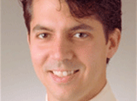 Dr. Adrian Eduardo Varela, MD - Milwaukie, OR