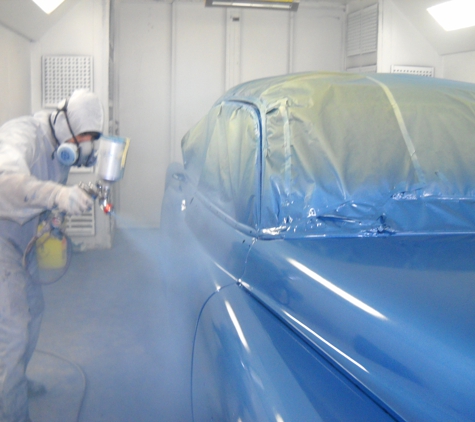 J & R Auto Body and Paint - Vista, CA