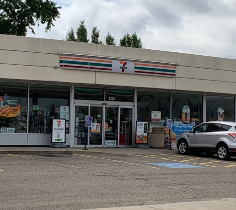 7-Eleven - Cuyahoga Falls, OH