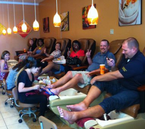 L V Nails - Chesapeake, VA