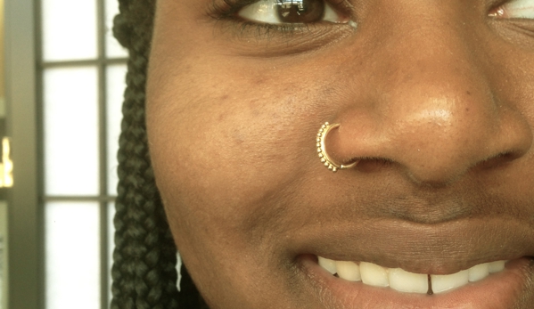 Kira Kira Fine Jewelry and Body Piercing - Springfield, MO