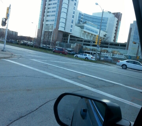 Aurora St Luke's Medical Center - Milwaukee, WI