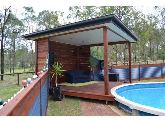 Lobb St Sawmill. A combination of sizes and using our Kwila products the projects are e