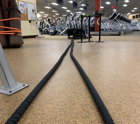 24 Hour Fitness - Bay Shore, NY