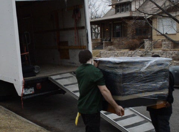 Stallion Moving Services - Denver, CO