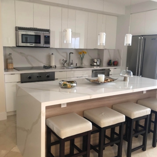 Visions - Miami, FL. Two Toned Kitchen Cabinets