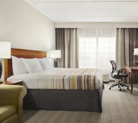 Country Inns & Suites - Lexington, KY