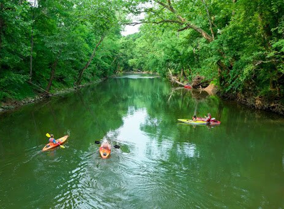 Cave Country Canoes - Milltown, IN