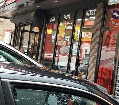 Pizza Hut - Bronx, NY