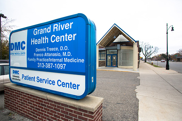 19460 Grand River : Grand River Heath Center in Detroit, MI – FNUYV