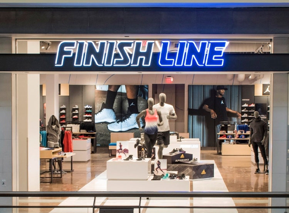 Finish Line - Dubuque, IA