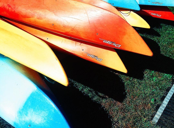 Charles River Canoe & Kayak - Auburndale, MA