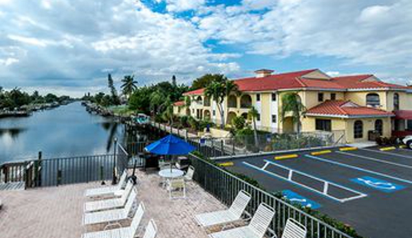 Casa Loma Motel on the Waterfront - Cape Coral, FL