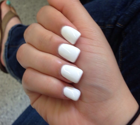 Queen Nails - Brea, CA