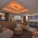 Holiday Inn Express & Suites Fayetteville-Univ of AR Area by IHG - Hotels