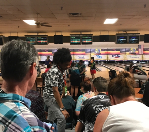 Freeway Lanes Bowling Group - Wickliffe, OH