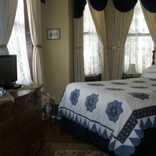 Alden House B & B - Lititz, PA