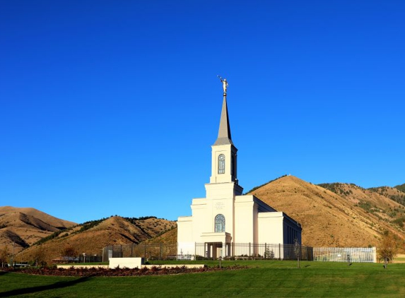 Star Valley Wyoming Temple - Afton, WY