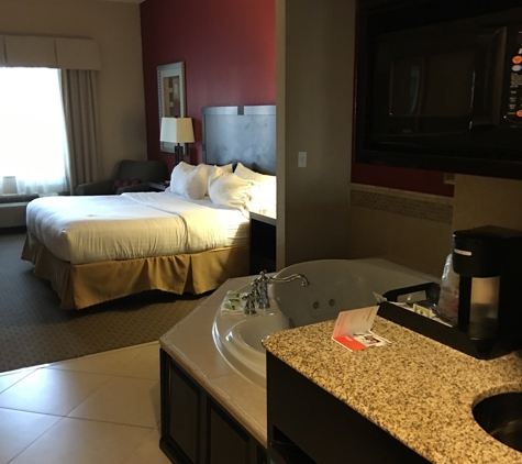 Holiday Inn Express - Crestview, FL