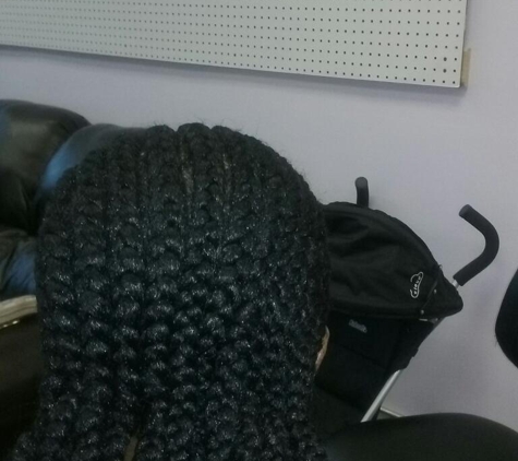 Temi African Braiding And Boutique - Cleveland, OH