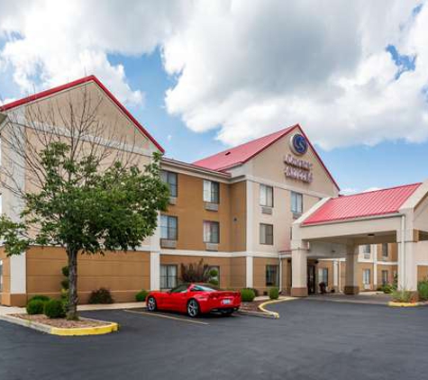 Comfort Suites Near I-80 and I-94 - Lansing, IL