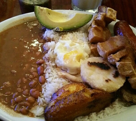 El Rincon Paisa Restaurante - Houston, TX