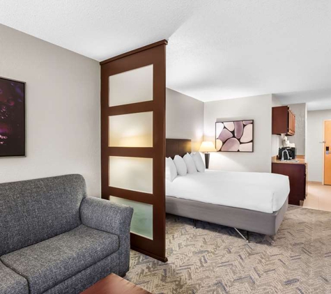 Best Western Oswego Hotel - Oswego, IL