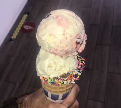 Carvel - Flushing, NY