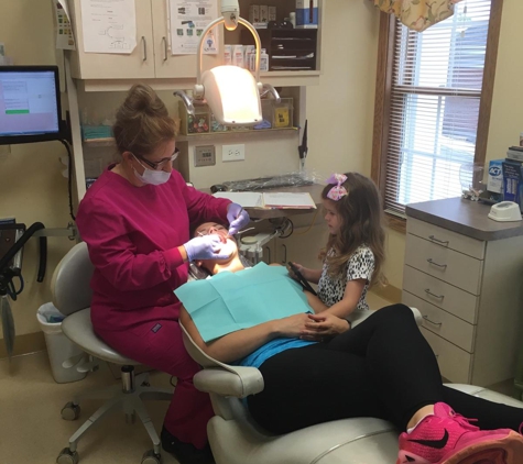 Community Roots Family & Implant Dentistry - Brecksville, OH
