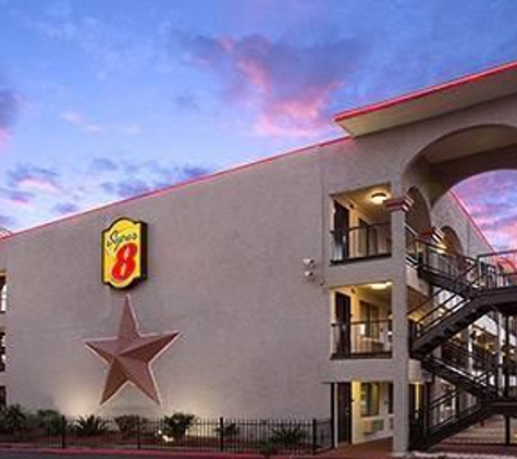 Super 8 by Wyndham Austin University/Downtown Area - Austin, TX