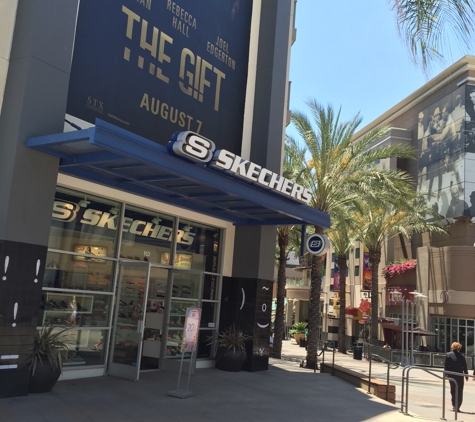 SKECHERS Retail - Burbank, CA. Store front