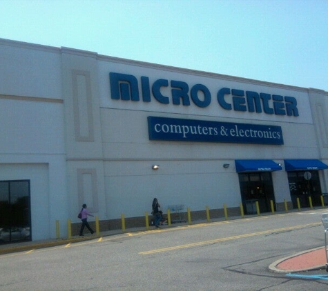 Micro Center - Westbury, NY